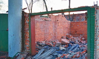 Демонтаж гаражей в Осинниках, цена от 1763 руб. – услуги под ключ от 2Землекопа-Снн