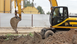 Выкопать яму экскаватором в Осинниках от 933 руб. - 2Землекопа-Снн